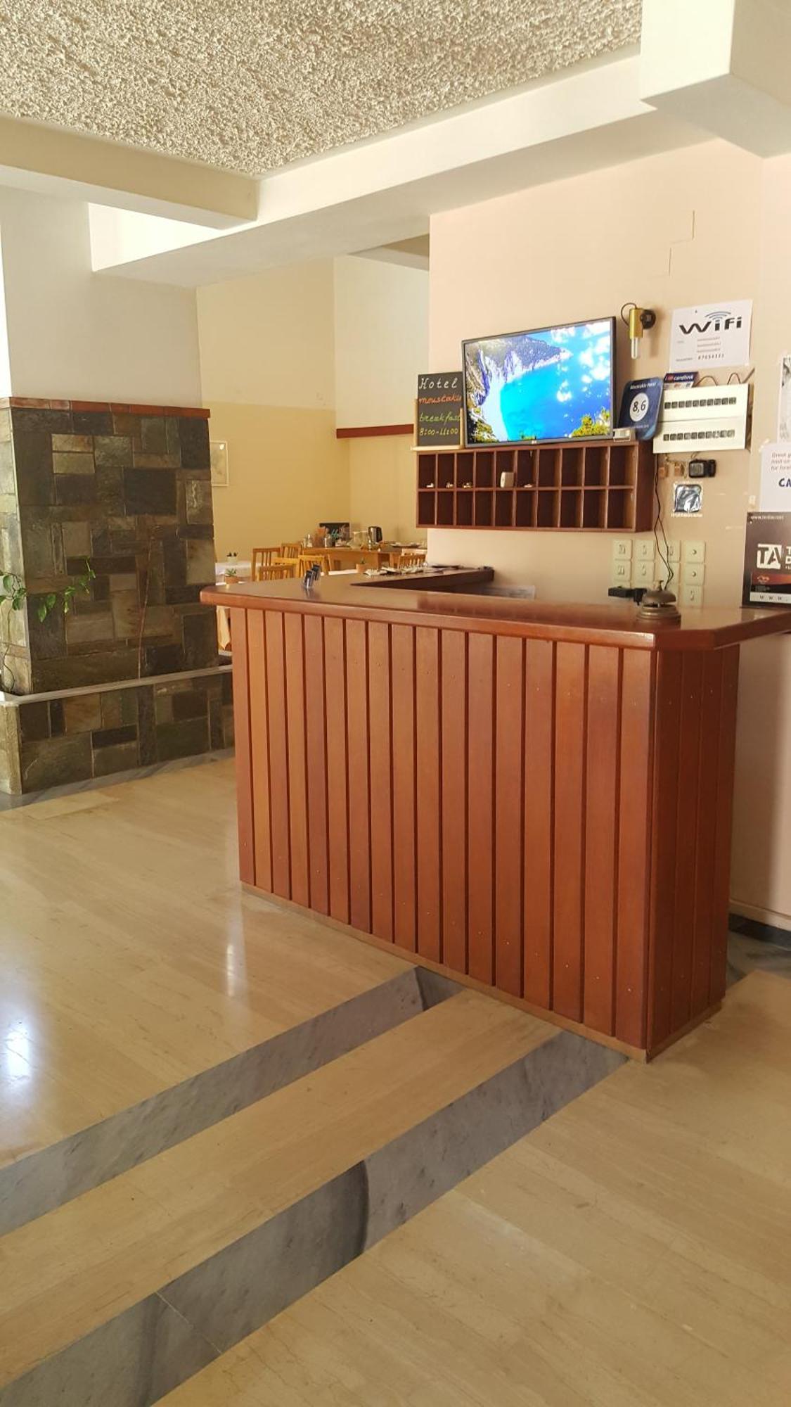 Moustakis Hotel Agia Efimia ภายนอก รูปภาพ